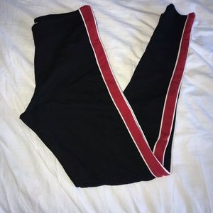 Small size leggings red from the side and white